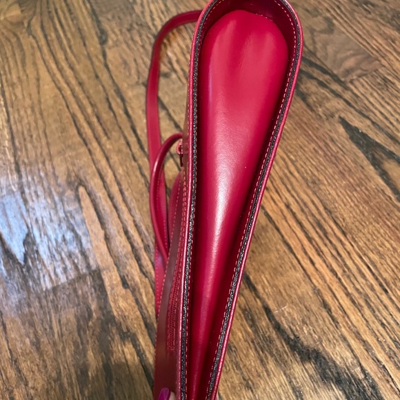 Asymmetrical red leather purse - Picture 4 of 6